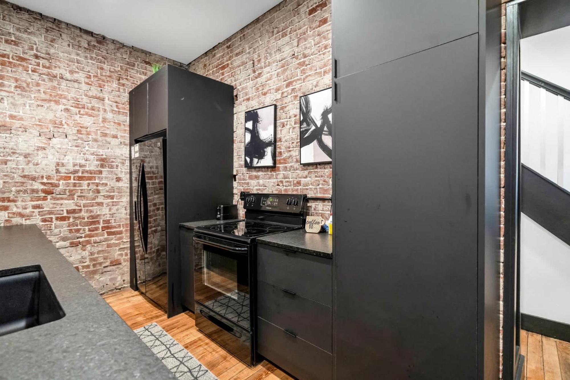 Unique Black In The Heart Of Shelby Park *